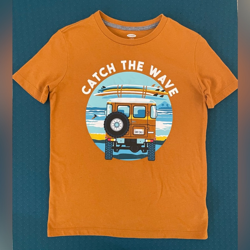 Old Navy boys graphic top size 10-12